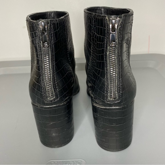 Steve Madden Jillian Croc Embossed Black PU Leather Pointy Toe Ankle Boots 9.5 - Picture 7 of 12